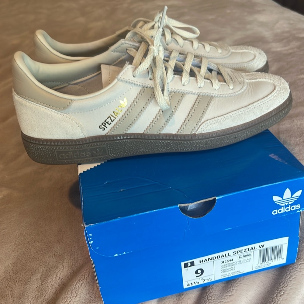 Adidas Spezial
